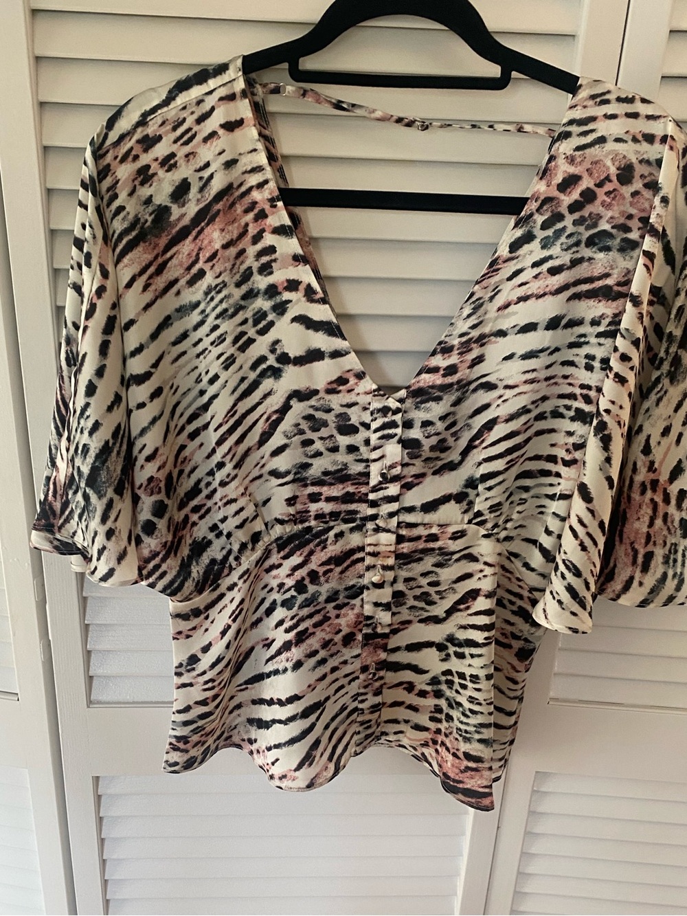 Naked Zebra Cream Animal Print V-Neck Flutter Sleeve Top